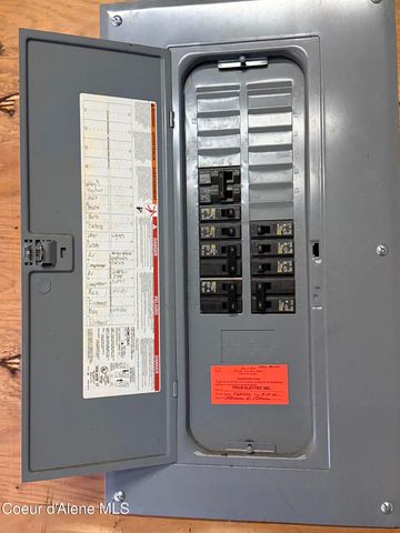 7959 N Valley ST, Dalton Gardens, ID 83815