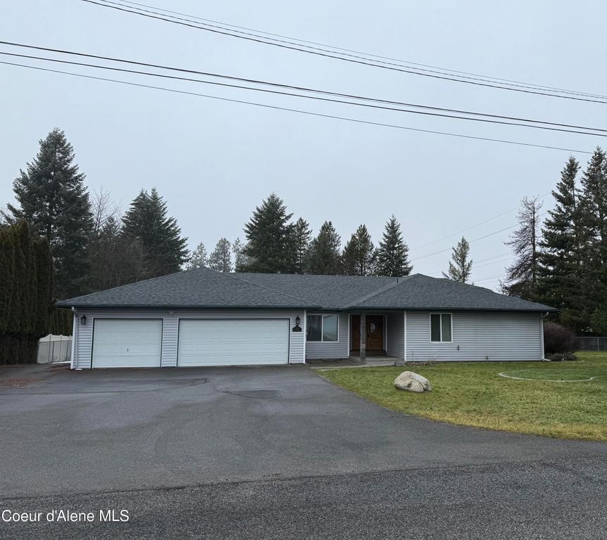 7959 N Valley ST, Dalton Gardens, ID 83815