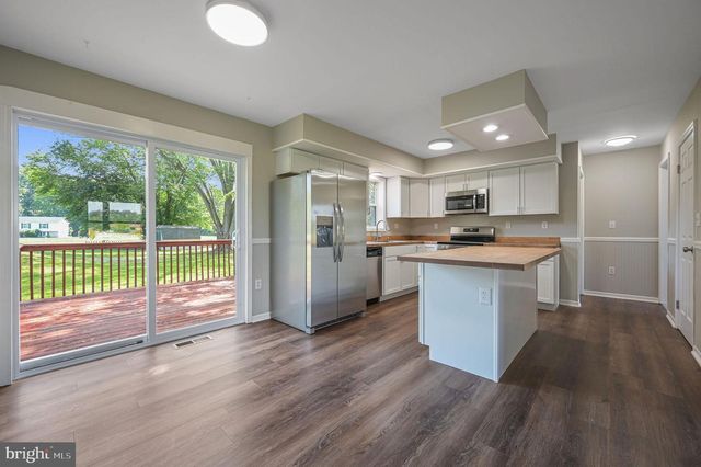 1074 PEARSONS CORNER RD, Hartly, DE 19953