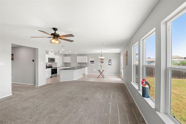 117 W Point Way, Elgin, TX 78621