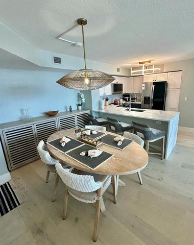 167 Yacht Club Way 204, Hypoluxo, FL 33462