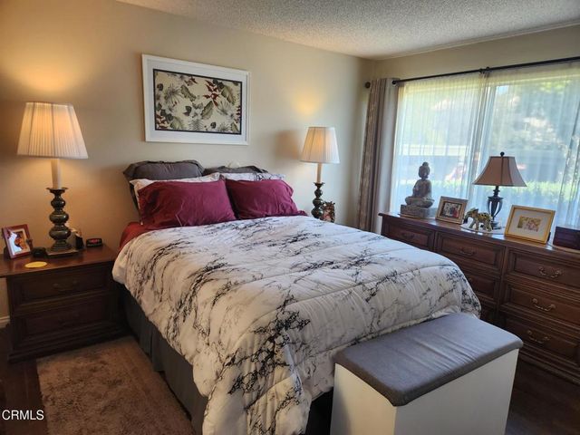 324 Chestnut Hill Court 11, Thousand Oaks, CA 91360