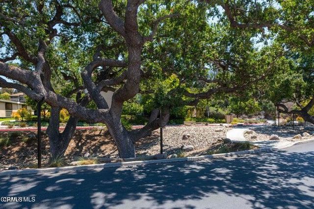 324 Chestnut Hill Court 11, Thousand Oaks, CA 91360