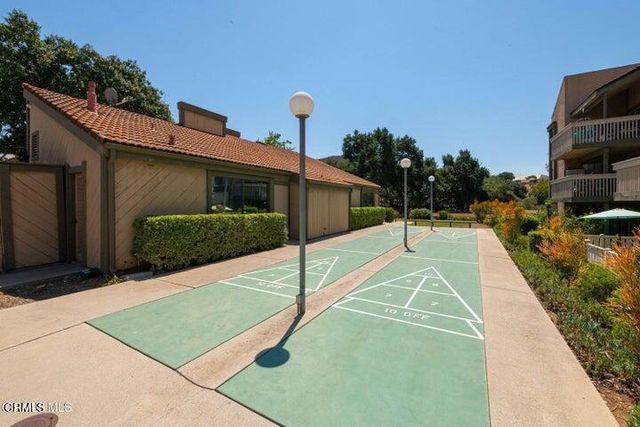 324 Chestnut Hill Court 11, Thousand Oaks, CA 91360