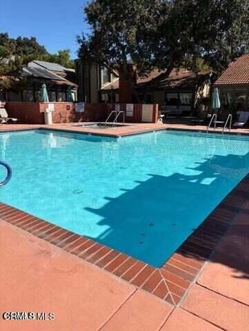 324 Chestnut Hill Court 11, Thousand Oaks, CA 91360