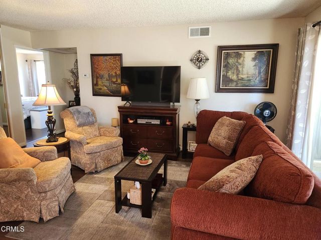 324 Chestnut Hill Court 11, Thousand Oaks, CA 91360