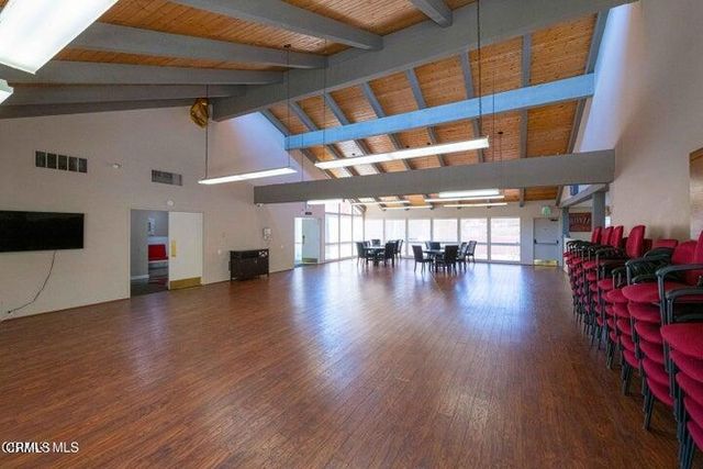 324 Chestnut Hill Court 11, Thousand Oaks, CA 91360