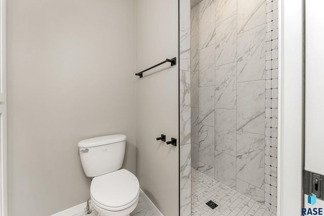 1508 S Kathryn Ave Avenue, Sioux Falls, SD 57106