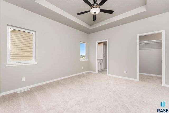 1508 S Kathryn Ave Avenue, Sioux Falls, SD 57106