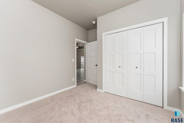 1508 S Kathryn Ave Avenue, Sioux Falls, SD 57106