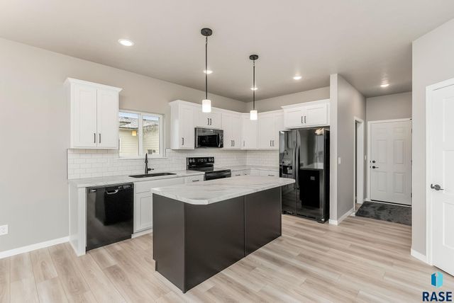 1508 S Kathryn Ave Avenue, Sioux Falls, SD 57106