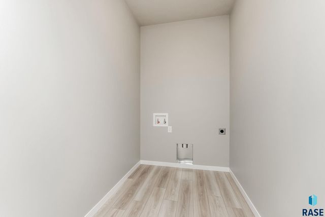 1508 S Kathryn Ave Avenue, Sioux Falls, SD 57106