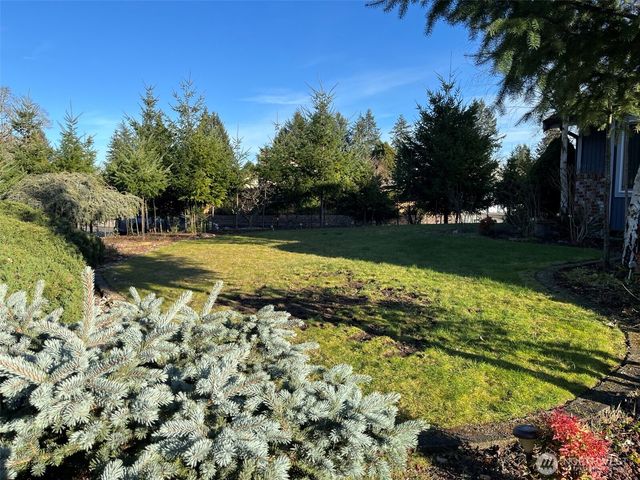 9216 70th Street SW, Lakewood, WA 98498