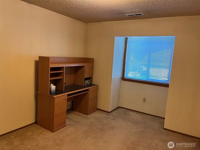 9216 70th Street SW, Lakewood, WA 98498
