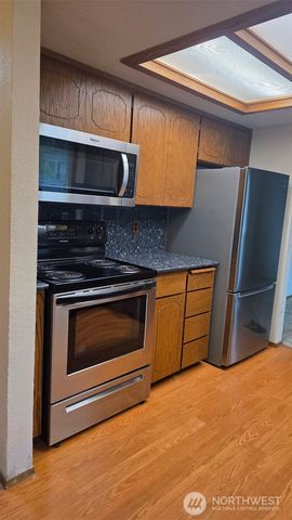 9216 70th Street SW, Lakewood, WA 98498