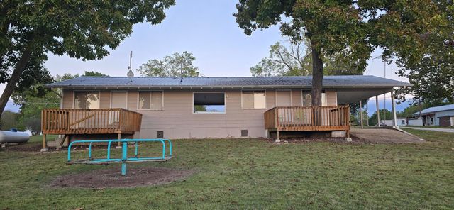 26314 County Road 322, Pittsburg, MO 65724