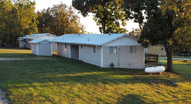 26314 County Road 322, Pittsburg, MO 65724