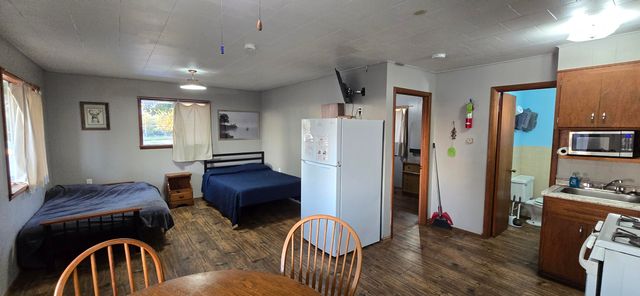 26314 County Road 322, Pittsburg, MO 65724