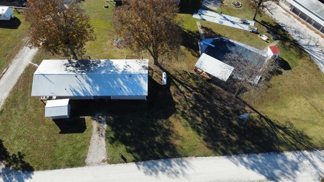 26314 County Road 322, Pittsburg, MO 65724