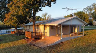 26314 County Road 322, Pittsburg, MO 65724