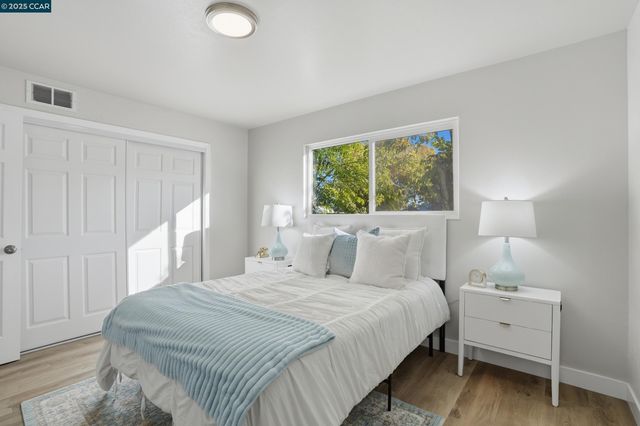 28 Temple Ct, Pacheco, CA 94553