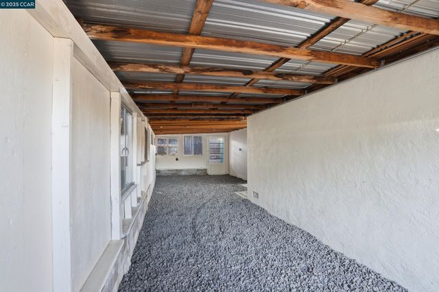 28 Temple Ct, Pacheco, CA 94553