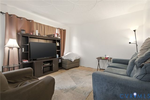 223 Hodder Ln, Henrico, VA 23075