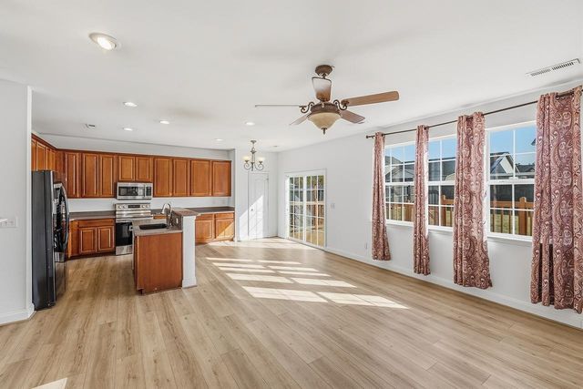 811 South Edisto River Drive, Roebuck, SC 29376