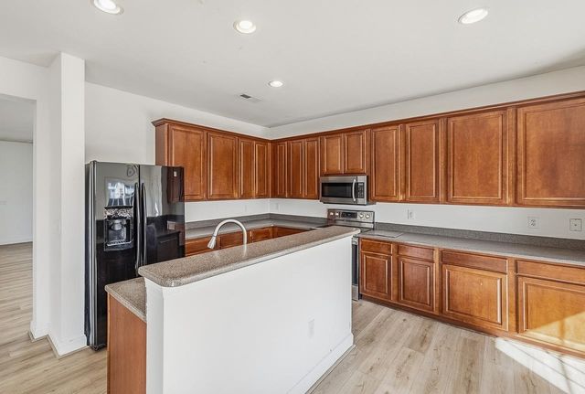 811 South Edisto River Drive, Roebuck, SC 29376