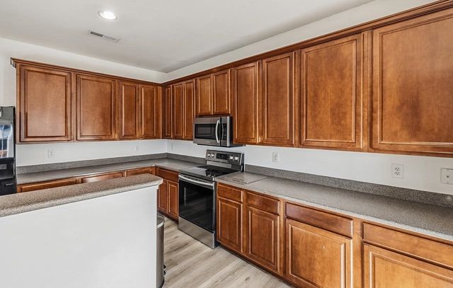 811 South Edisto River Drive, Roebuck, SC 29376