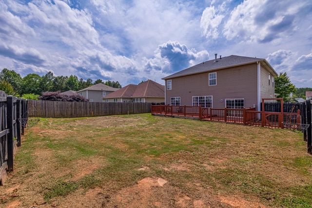 811 South Edisto River Drive, Roebuck, SC 29376