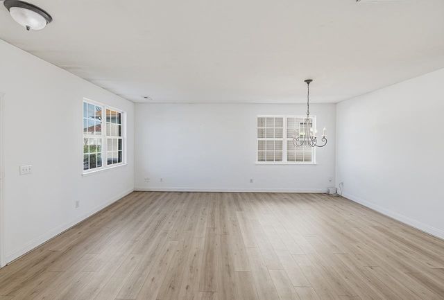 811 South Edisto River Drive, Roebuck, SC 29376