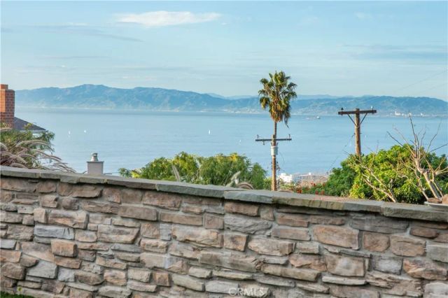 229 Via Pasqual, Redondo Beach, CA 90277