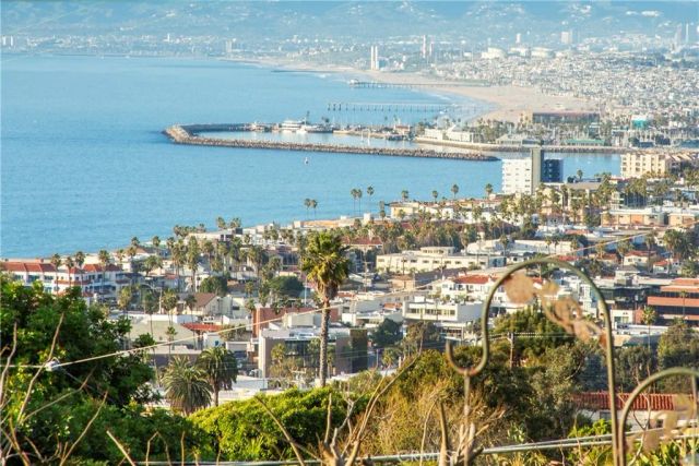 229 Via Pasqual, Redondo Beach, CA 90277