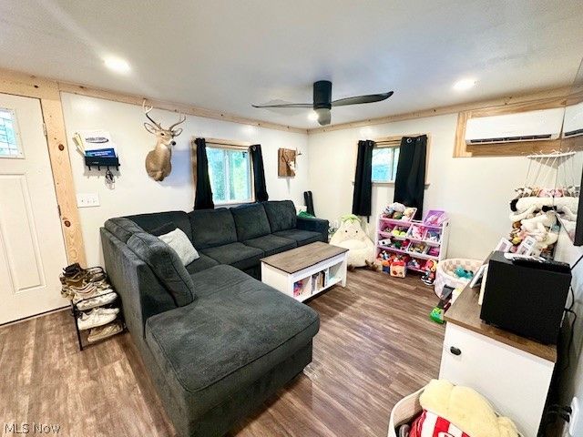 44 Moores Lane, New Cumberland, WV 26047