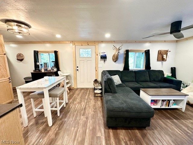 44 Moores Lane, New Cumberland, WV 26047