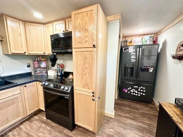 44 Moores Lane, New Cumberland, WV 26047