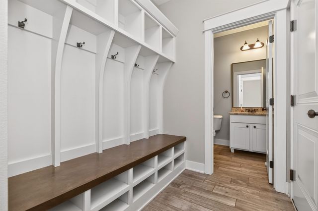 1621 Lyndale Drive, Polk City, IA 50226