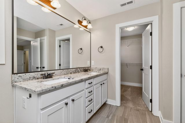 1621 Lyndale Drive, Polk City, IA 50226