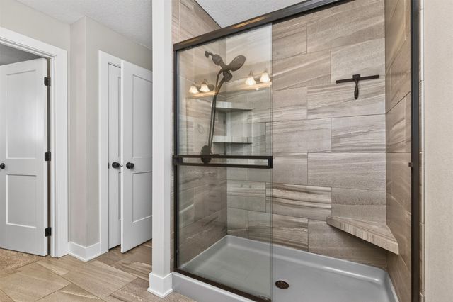 1621 Lyndale Drive, Polk City, IA 50226