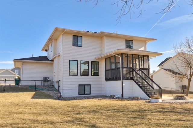 1621 Lyndale Drive, Polk City, IA 50226