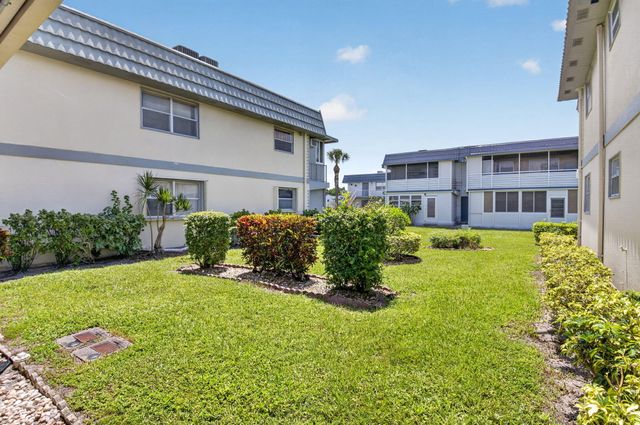 436 BRITTANY J Drive 436, Delray Beach, FL 33446