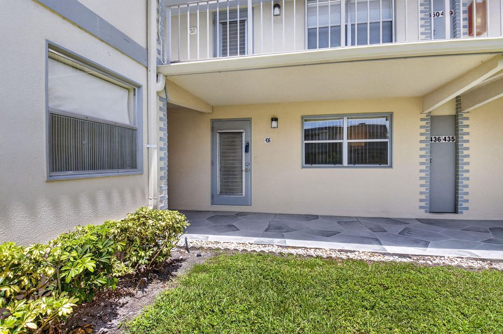 436 BRITTANY J Drive 436, Delray Beach, FL 33446