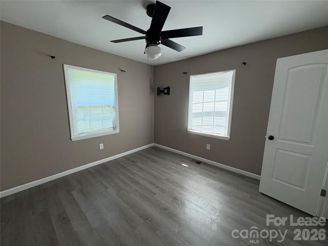 508 N Main Street, Lowell, NC 28098