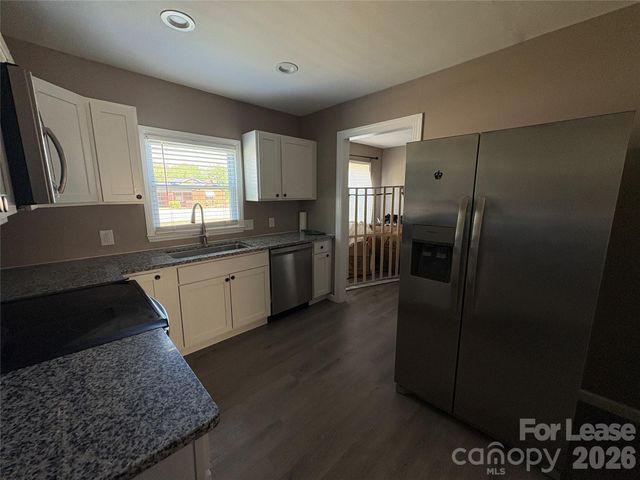 508 N Main Street, Lowell, NC 28098