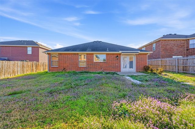 8108 Abbey Glen Court, Arlington, TX 76002