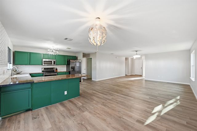 8108 Abbey Glen Court, Arlington, TX 76002