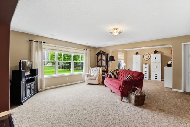16768 Draft Horse Boulevard, Lakeville, MN 55044