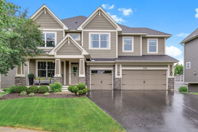 16768 Draft Horse Boulevard, Lakeville, MN 55044