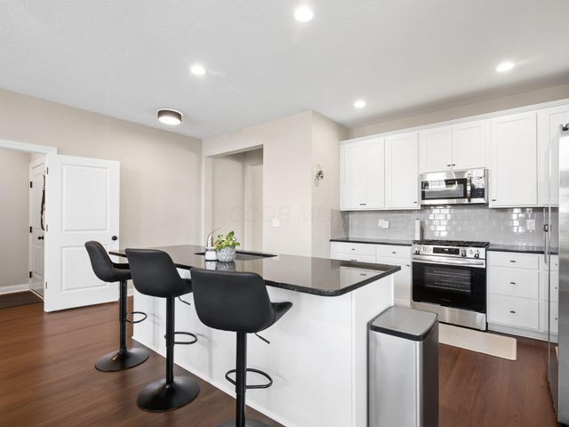 1568 Crosley Lane, Columbus, OH 43228